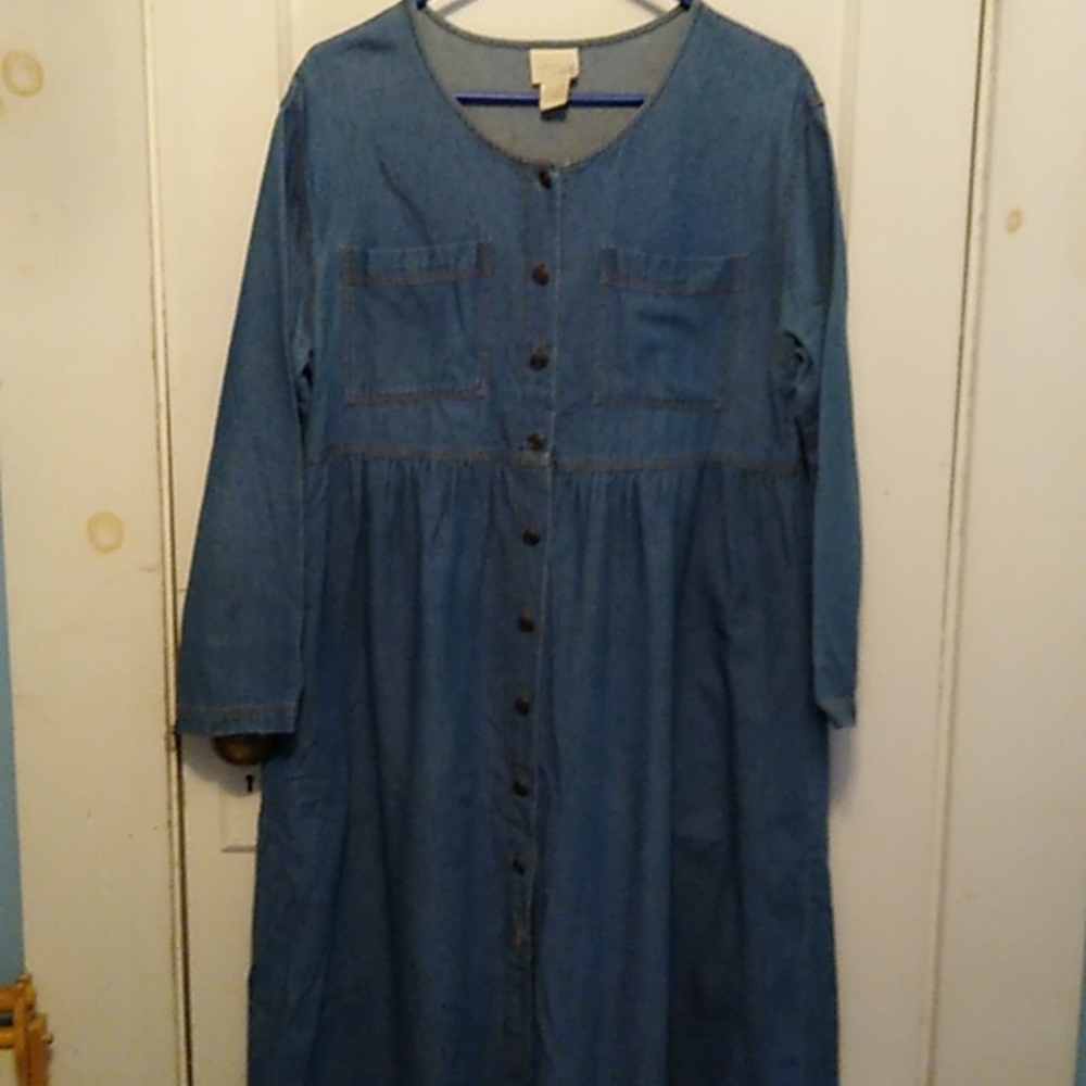 Women's dress